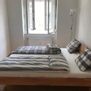 lilians-modern-appartement-in-historical-citycenter.graz-austria-hotels.com/
